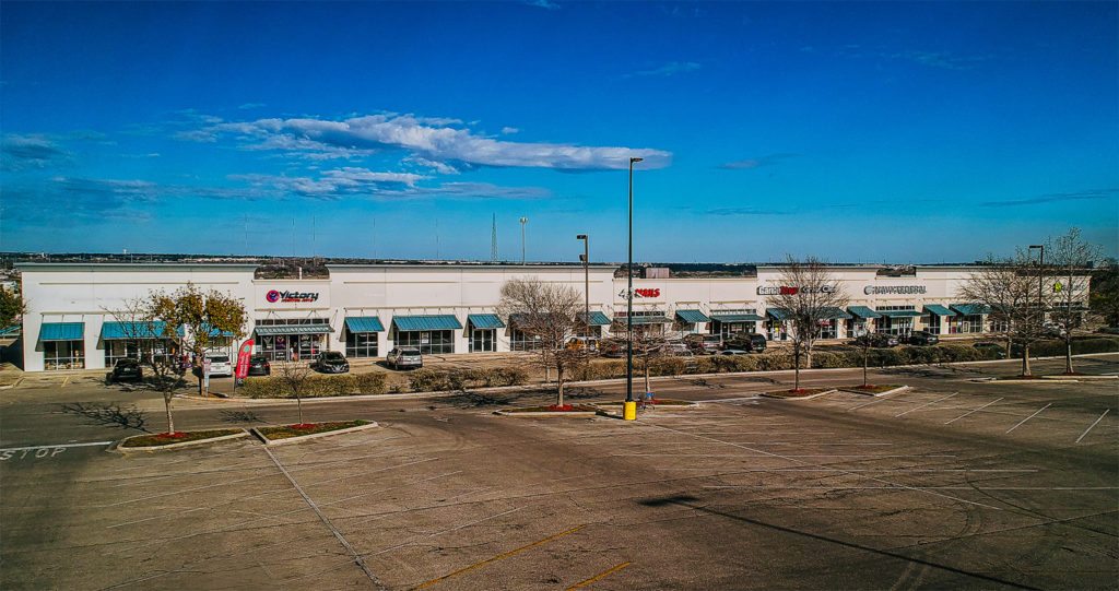 shopping-center-texas